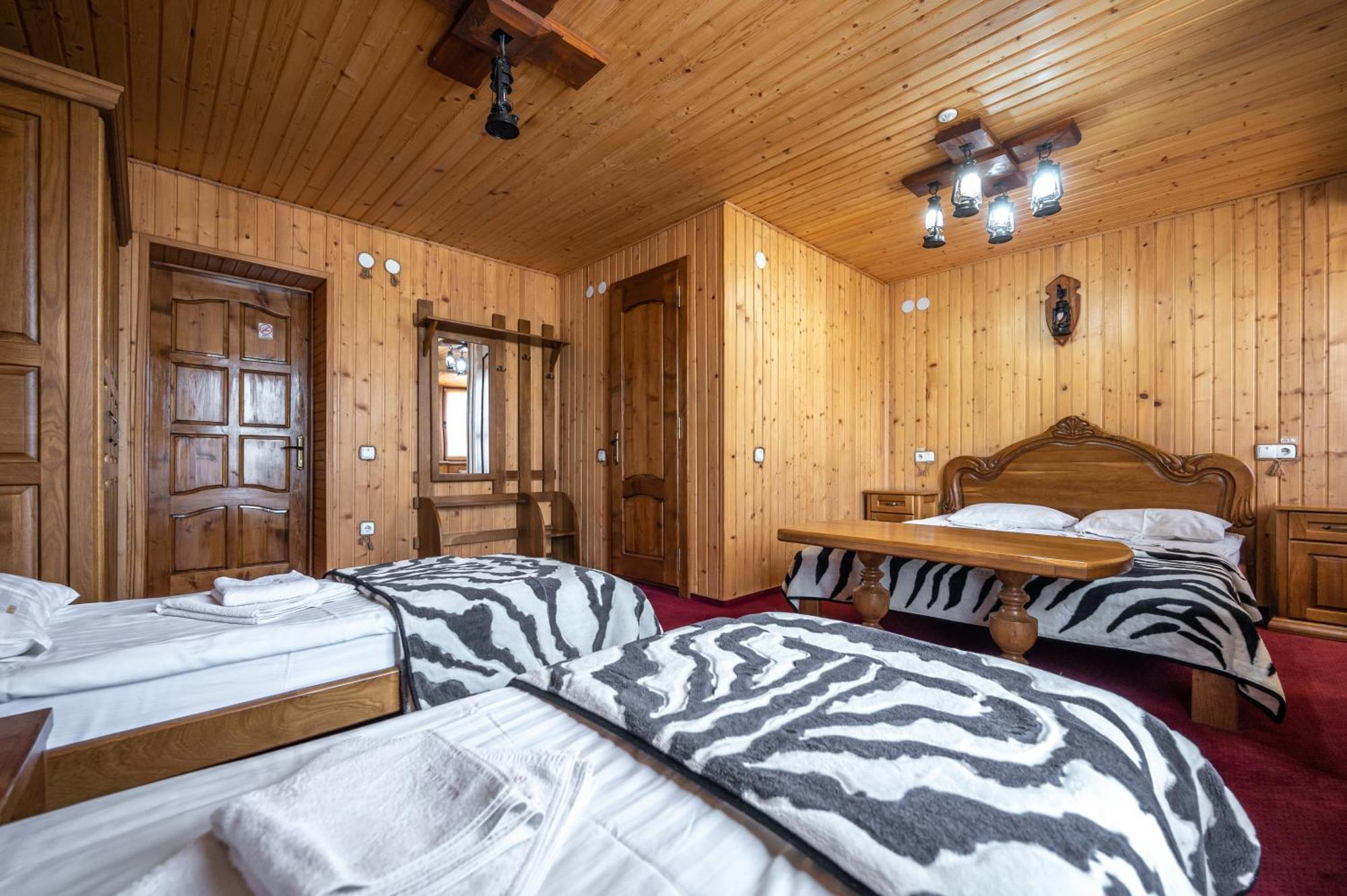 Марина Hotel Bukovel Bilik gambar
