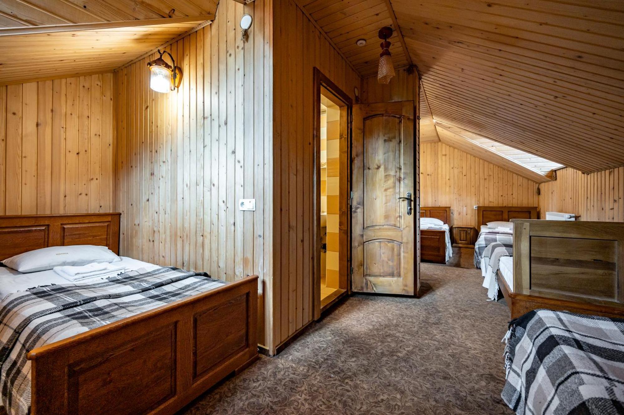 Марина Hotel Bukovel Bilik gambar